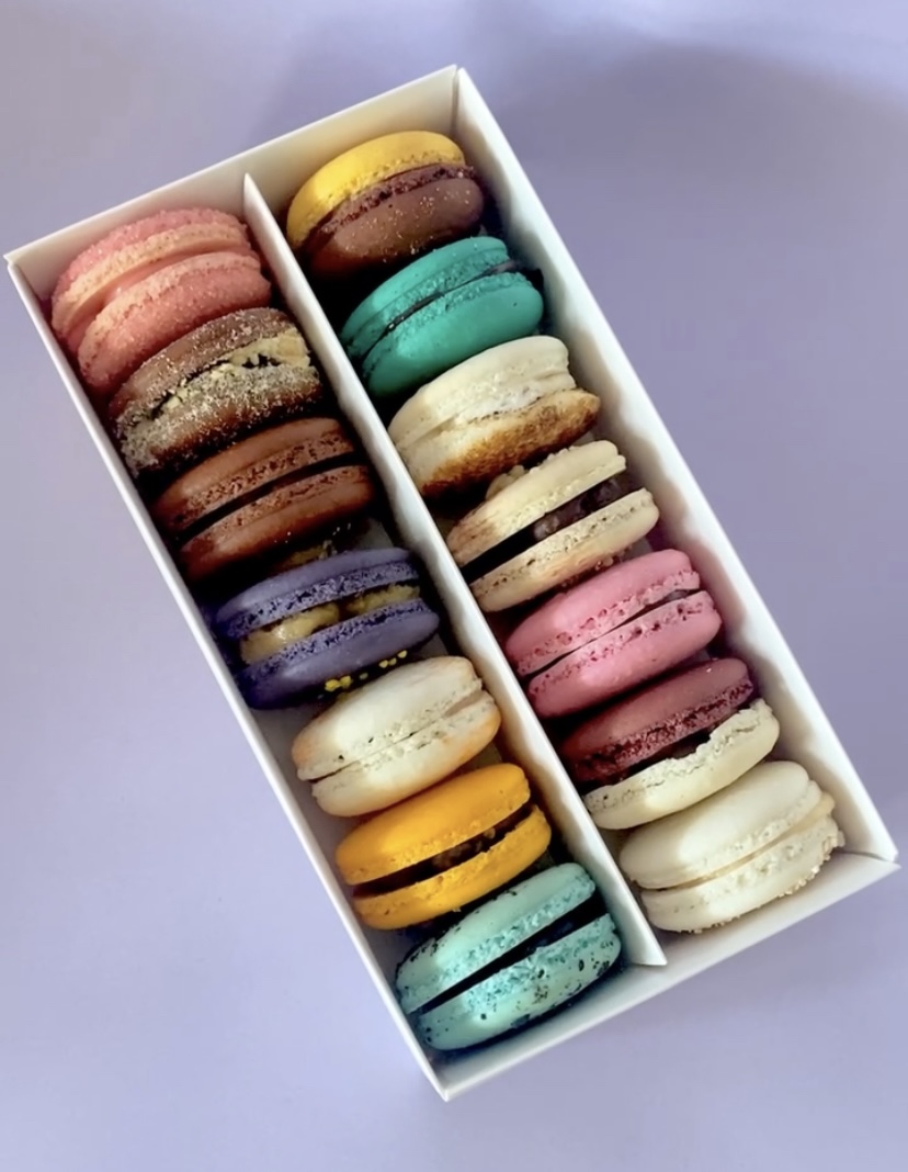 קופסה 14 מקרונים