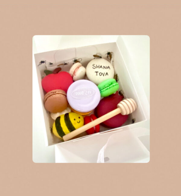 BOX "SHANA TOVAH"