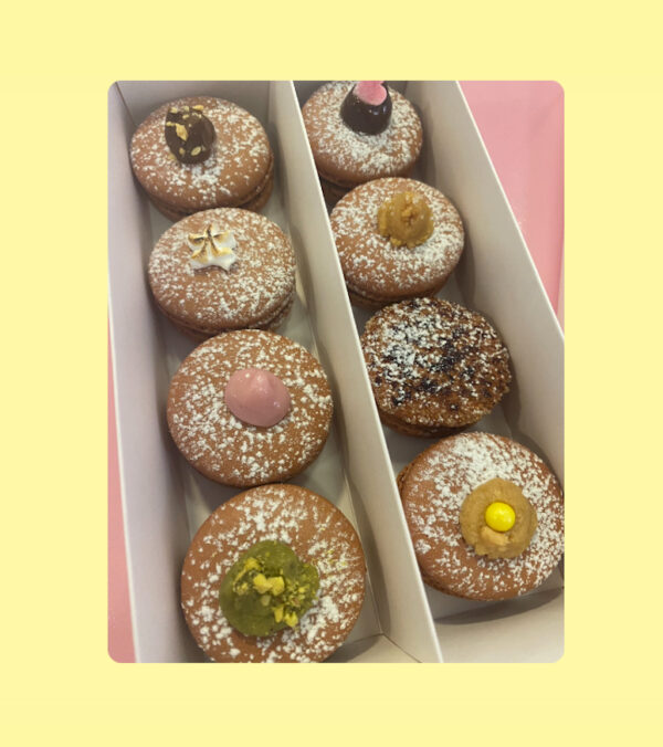 BOX 8 DONUT MACARONS