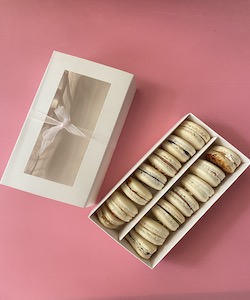 BOX 14 MACARONS PASSOVER